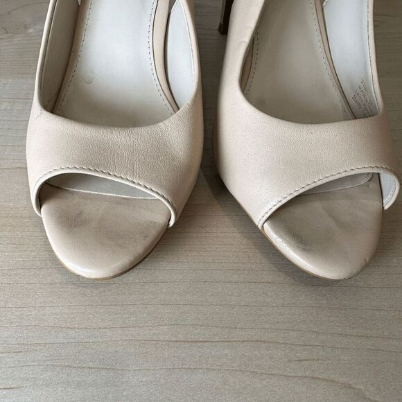 COLE HANN Maya Sling Back Nude Leather Pump‎ - Picture 9 of 11